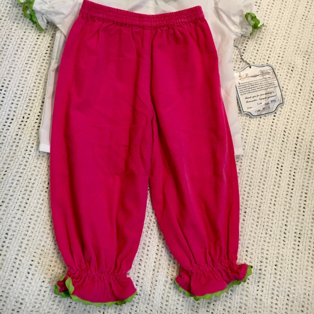 Remember Nguyen 2 piece with Ric Rac lining - Picture 3 of 4